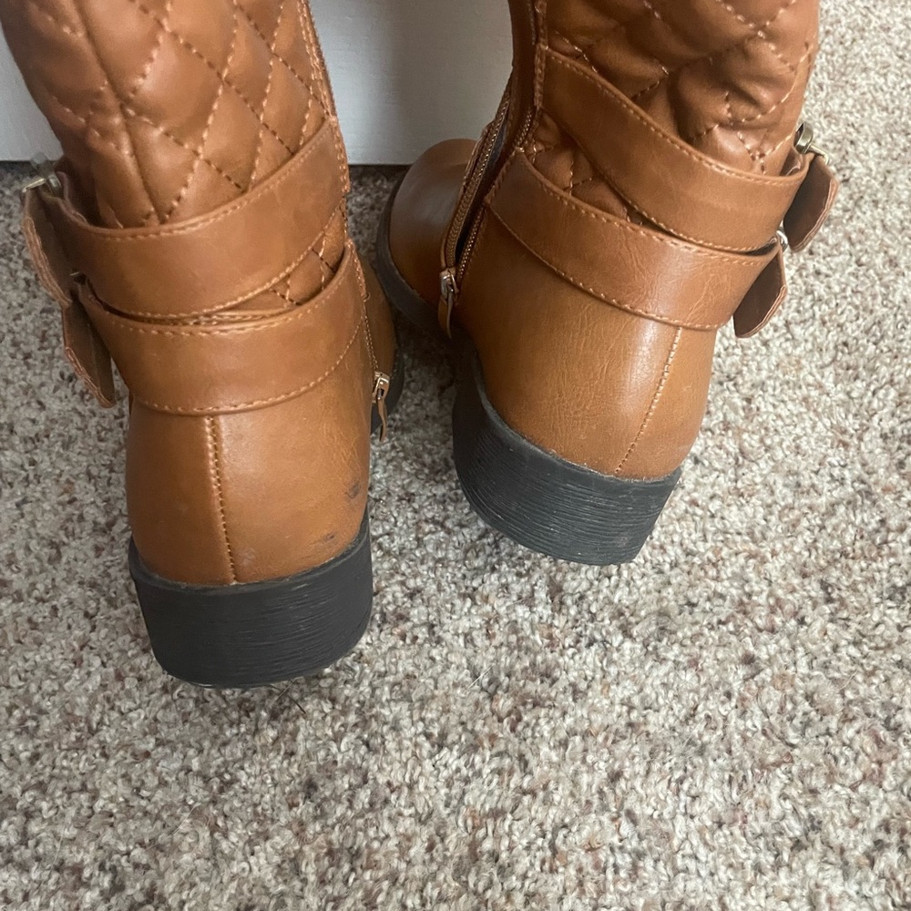 Quilted Knee High Riding Boots - Picture 2 of 8
